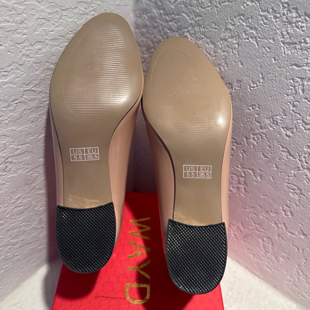 Pumps - Picture 5 of 5
